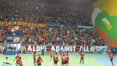 اليوم.. الأهلي يلتقي الشمس.. والزمالك مع الجيش في دوري مرتبط اليد