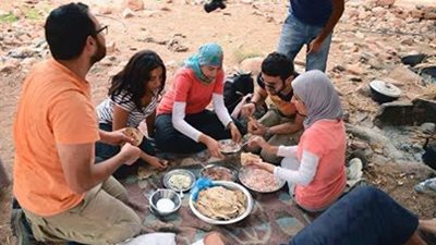 المطرب تامر حسنى ينعى ضحايا حادث 