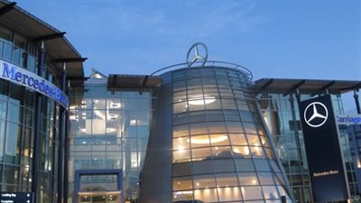 «مرسيدس» تسجل علامات تجارية تتميز بسرعة الأداء