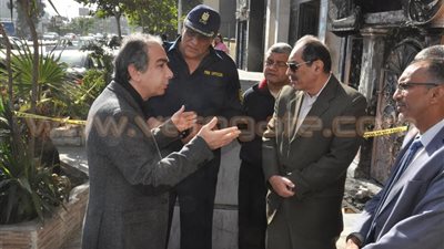 بالصور.. محافظ الجيزة يتفقد ملهى العجوزة المحترق