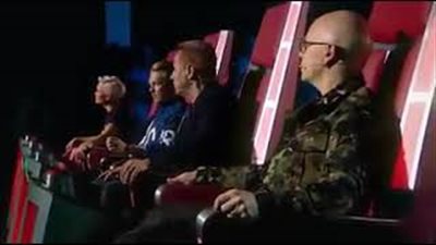 فتاة سورية تذهل الجميع بصوتها المميز (فيديو)