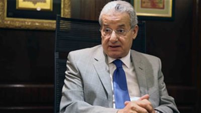 زيارة رئيس «المقاولون العرب» لورش شبرا تنهي إضراب العمال