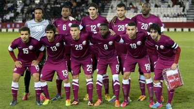 طائرة قطر تفوز على الجزائر في نصف نهائي البطولة العربية