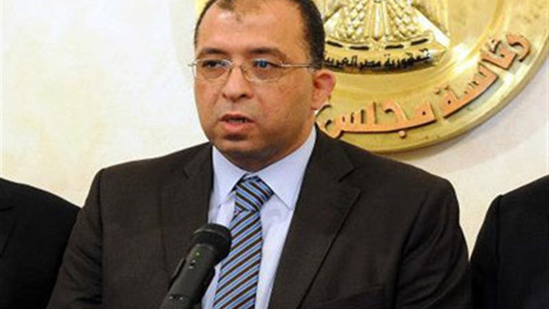 الدكتور اشرف العربي