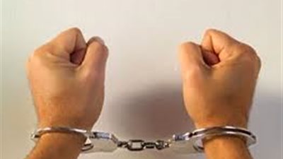 سائق يعتدى على فتاة بزجاجة لرفضها معاشرته جنسيا بشبرا