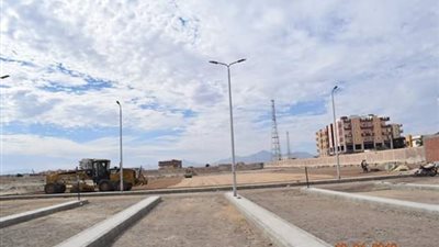 سحب وغيوم تغطي سماء الغردقة واستقرار حركة الملاحة بموانئ البحر الأحمر