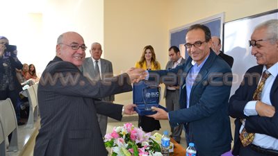 تكريم رئيس هيئة الكتاب في افتتاح معرض وزارة الثقافة بجامعة بدر