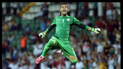 نشطاء «تويتر» لمسعد عوض: «إنت شارب حاجة يا بني ولا إيه؟»