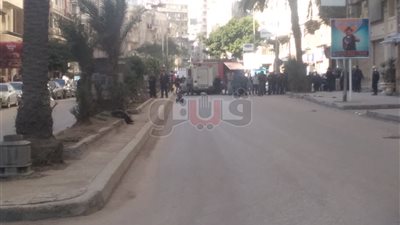 كرتونة فارغة تثير ذعر أهالي سموحة في الإسكندرية (فيديو وصور)