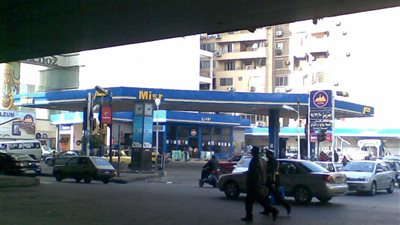 غلق محطة وقود بـ