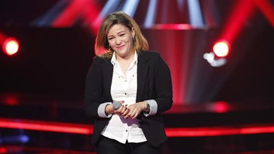 شيرين لمتسابقة «ذا فويس»: «أحيي زوجك على حبه ليكي وياريت الرجالة زيه»