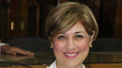 إيمان العجوز تستقيل من رئاسة سكرتارية المرأة باتحاد عمال مصر