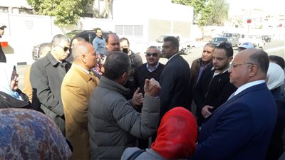 محافظ القاهرة يتفقد محطات مترو الأنفاق بجسر السويس
