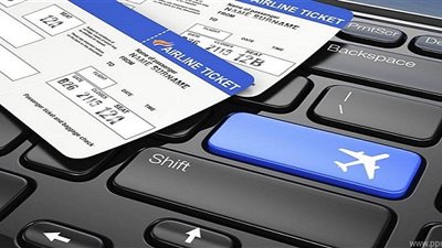 3 طرق لحجز تذكرة الطيران بسعر منخفض في الإجازة