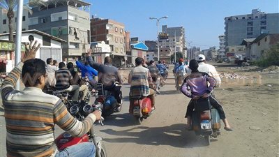 مسيرة بالدراجات البخارية لأنصار الإرهابية بدمياط