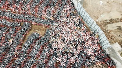 مقبرة للدراجات النارية في الصين طولها 1000 متر (فيديو وصور)