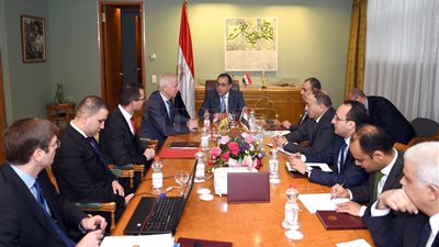 مدبولي يلتقي ممثلي عدد من الشركات الألمانية العاملة في تدوير القمامة