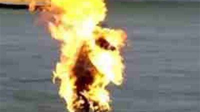 لحام كاوتش يشعل النيران في جسد طالب لسرقة مركبته والشرطة تنقذه بالشرقية