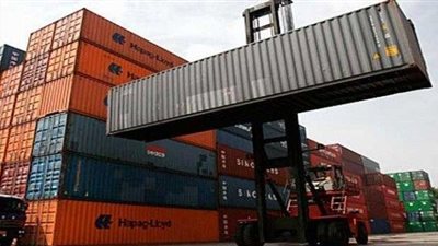 5 ملايين دولار إجمالي صادرات الإسماعيلية للدول العربية والأجنبية.. الخضر والفاكهة والمحاصيل الحقلية والنباتات الطبية أبرز الصادرات.. وكيل «الزراعة» بالمحافظة: صدرنا 20 ألف طن خلال الشهر الما