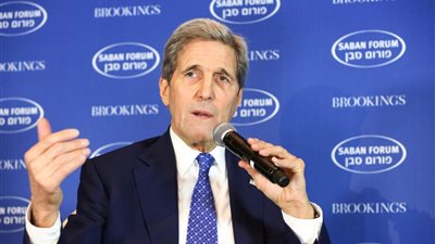 كيري يحذر من انهيار السلطة الفلسطينية وفشل حل الدولتين