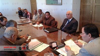 بالصور.. محافظ دمياط يقرر حصر مخالفات المباني لإزالتها