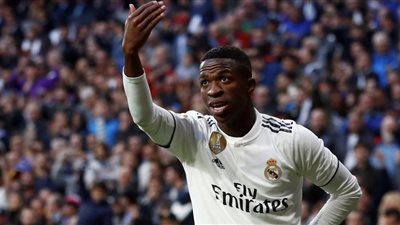 «مستشفى ريـال مدريد».. فينيسيوس ينضم لـ 6 نجوم مصابين