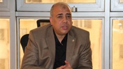 رئيس المترو يتفقد ورش صيانة الوحدات المتحركة بالخط الثاني