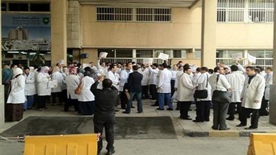 بدء اعتصام الأطباء داخل وزارة الصحة للمطالبة بإقرار الكادر..غدا