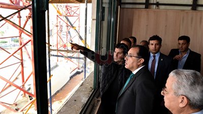 «مدبولي» يتفقد إستاد القاهرة استعدادا لاستقبال حفل افتتاح أمم أفريقيا (فيديو)