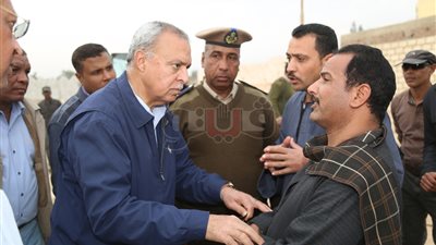 محافظ قنا يقود حملة لإزالة التعديات على أملاك الدولة بأبو تشت