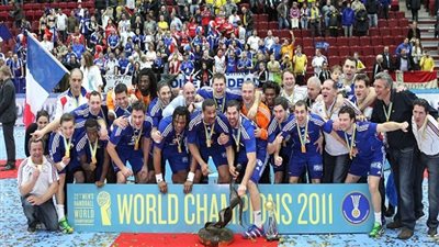 فرنسا تفوز على صربيا في ثاني جولات مونديال اليد