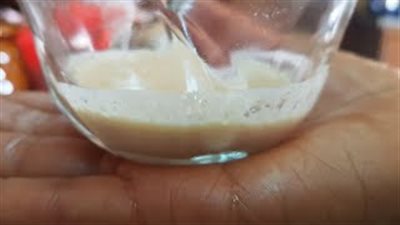 اصنعي بنفسك غسولا طبيعيا يخفي تجاعيد بشرتك (فيديو)