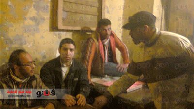 بالصور.. شباب الثورة يتضامن مع عمال النظافة المضربين بالغربية