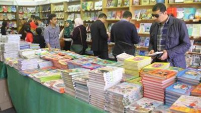 اليمن يشارك في اليوبيل الذهبي لمعرض الكتاب بـ١٠٠ إصدار جديد