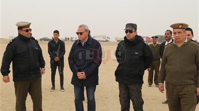 محافظ قنا: إزالة التعديات على 330 فدانا من أراضي أملاك الدولة بقفط