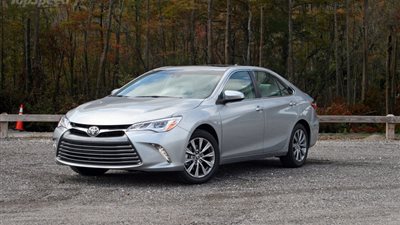 بالفيديو.. الشكل الجديد لـ «تويوتا كامري» 2015