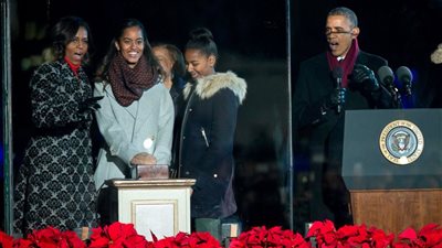 بالفيديو والصور.. «أوباما» يرقص على أنغام موسيقى «الكريسماس»