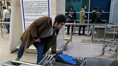 عثر بحوزته على خرائط لسيناء.. ترحيل الألماني «الداعشي» عيسى الصباغ من مصر (فيديو وصور)