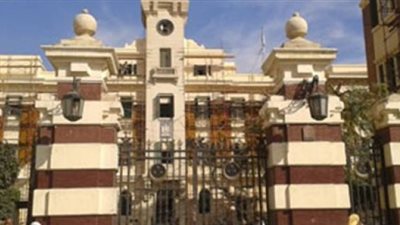 محافظة القاهرة ترفع 7 أطنان مخلفات ورتش بسور مجرى العيون