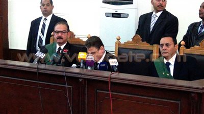 بالفيديو والصور.. اعتراض 