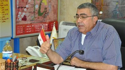 محافظ الوادى الجديد يوافق على صرف مرتبات المعلمين المتعاقدين