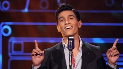 محمد عساف يعلن غناءه «على هذه الأرض» للشاعر محمود درويش