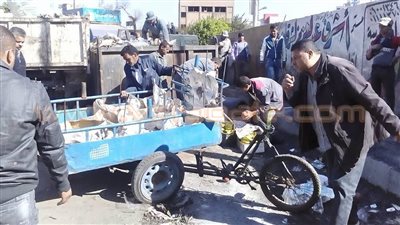 بالصور.. حملة مكبرة لإزالة الإشغالات بحي غرب شبرا الخيمة