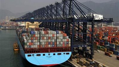 استئناف الحركة الملاحية بمواني الغردقة والسويس والزيتيات بعد تحسن الطقس