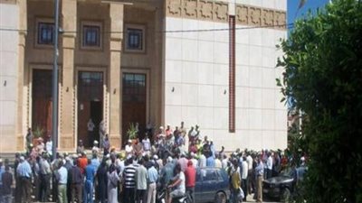 إغلاق محكمة بلبيس بالجنازير بسبب إضراب القضاة