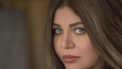 نسرين الخطيب عن صور شقيقتها مع خالد يوسف: «ربنا ينصرك» (صور)