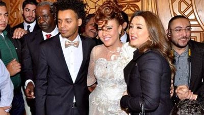 بالصور.. 7 فنانين دخلوا القفص الذهبي خلال عام 2015