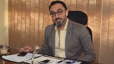 خبير: قطاعات السياحة والاتصالات تحقق طفرة كبيرة خلال العام الحالي