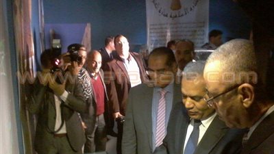 وزيرا الطيران والآثار يفتتحان متحف مطار القاهرة.. «كمال»: تخفيضات كبيرة للمواطنين لدخول المتحف.. «الدماطي»: فكرة إنشاء المتحف لم تستغرق دقيقة.. وهدفنا توصيل الإرث الحضاري