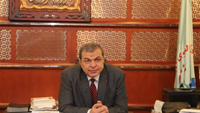 وزير القوى العاملة يتابع وصول جثمان مصري قتله أردني (صور)